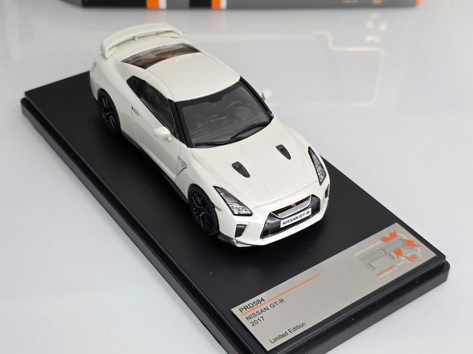Macheta Auto 1/43 Premium X By IXO Nissan GT-R 2017