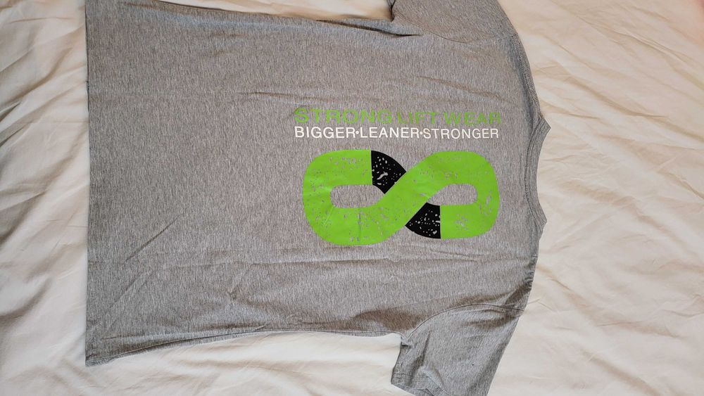 Спортна тениска и потник Nike и Under Armour