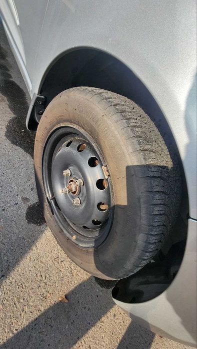 Продается машина. Свой Spark