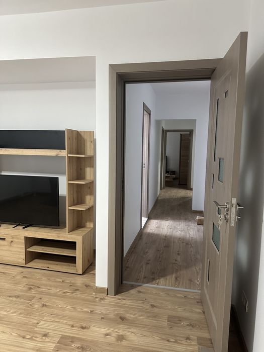 Vand apartament 3 camere Oradea