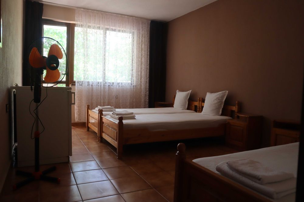 Дава се под наем Къща в с. Кранево, Област Добрич - 25 кв.м за 153 € - Снимка #4