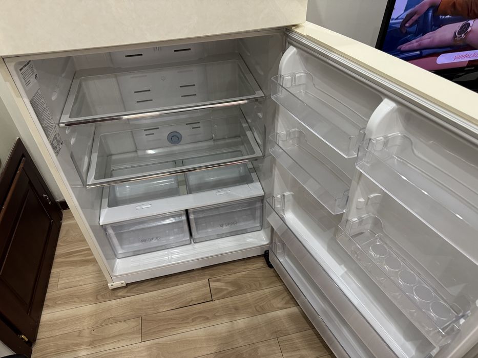 Холодильник Samsung