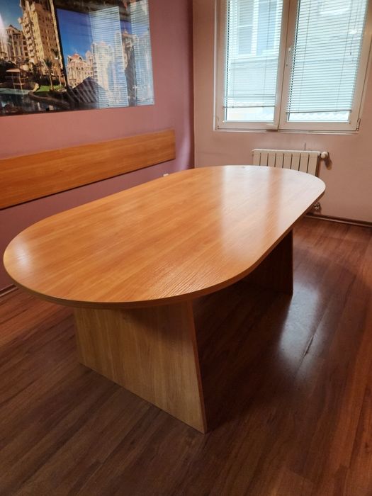 Офис оборудване и столове