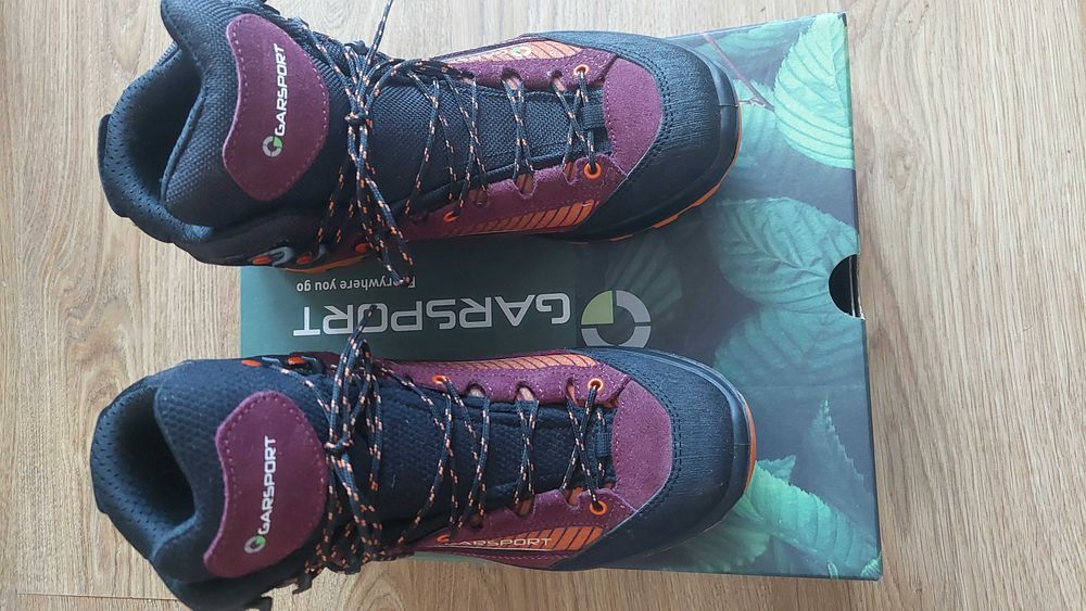 Дамски туристически обувки Garsport