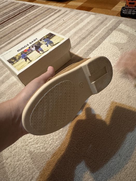 Продам макасины детские