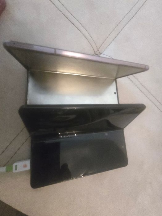 Z fold 3 за резервни части