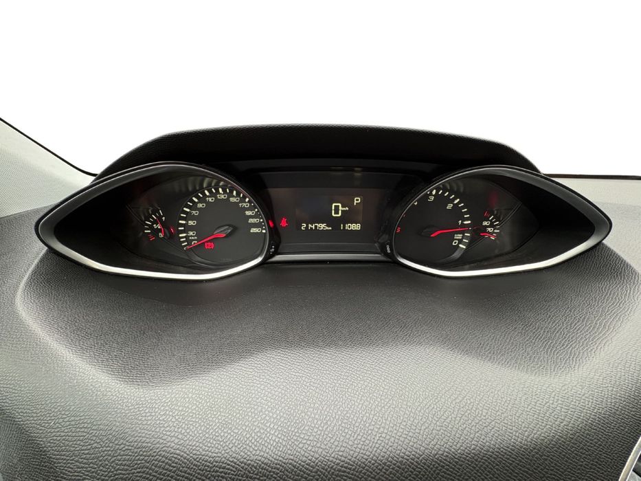 Peugeot 308 1.6 BlueHDi Automată 120 CP 2017