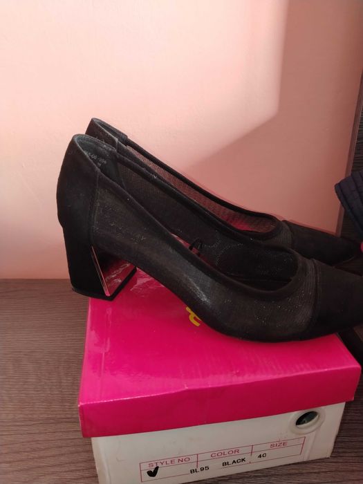 Елеганти обувки.