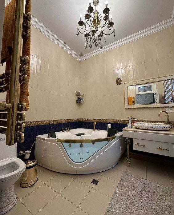 R1 Сдаётся Участок на Яккасарайском р-не, ор-р Гостиница Россия!