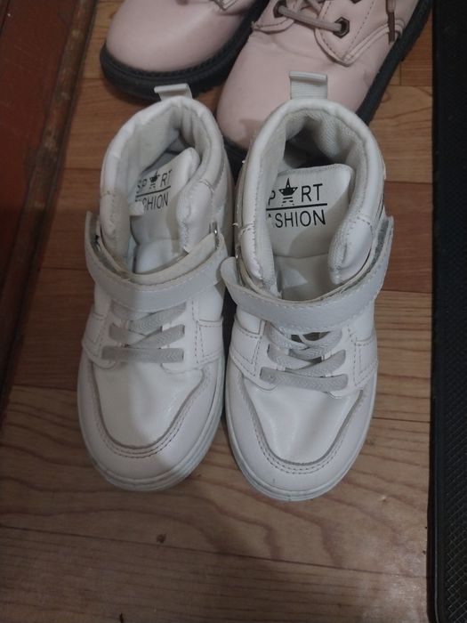 Продам детские кеды