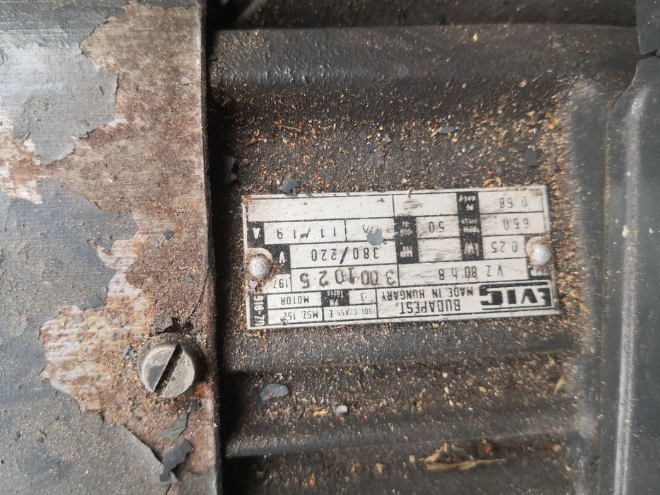 Продавам електромотор