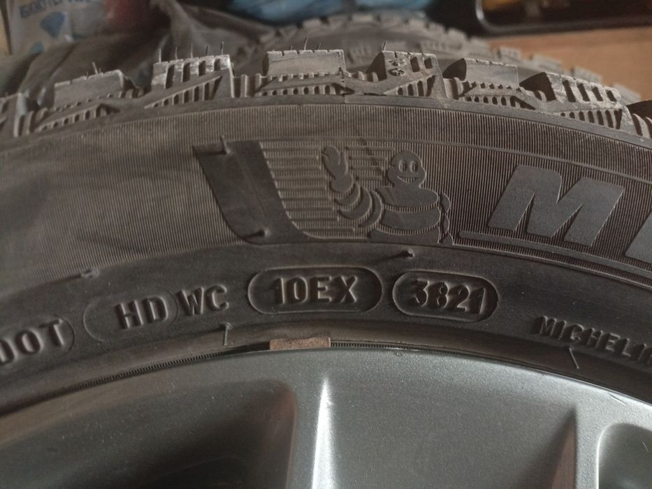 Резина Michelin.