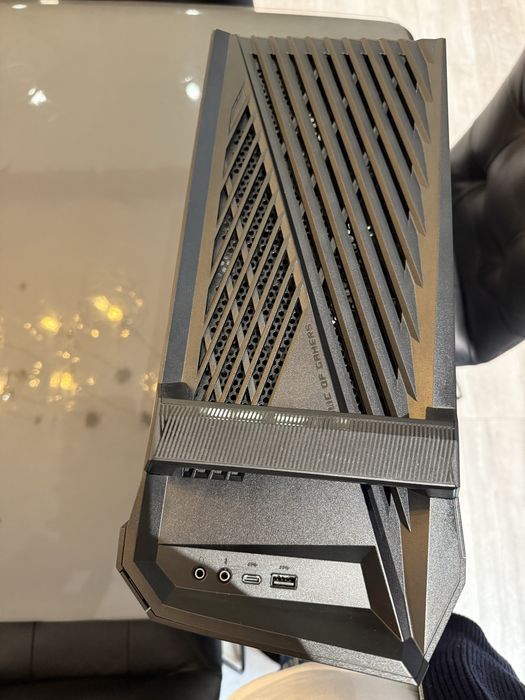Asus rog strix g15 tower , rtx 3070 , ryzen 5 5600x