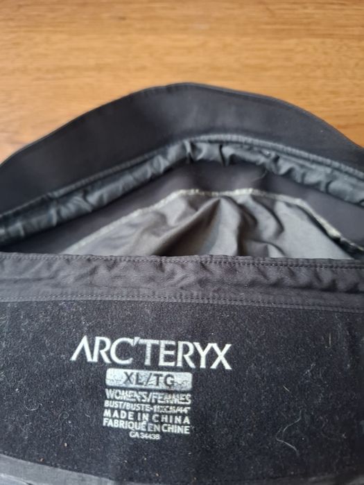 Arc'teryx gore tex дамско яке XL размер.