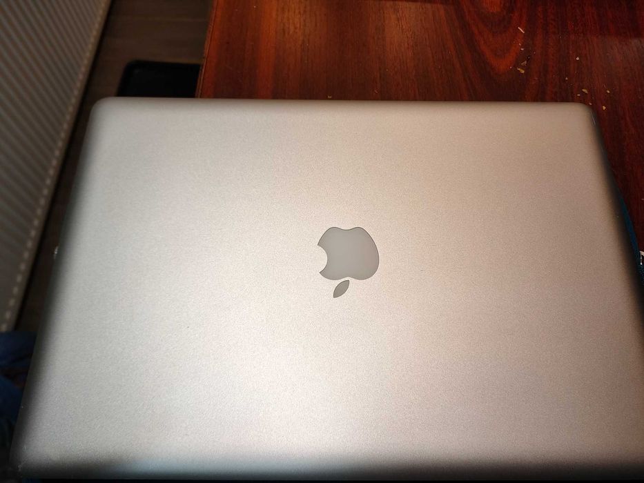 Apple MacBook Pro 15 inch 1TB SSD 6GB Ram A 1286 Mid 2012 Intel I7 2.3