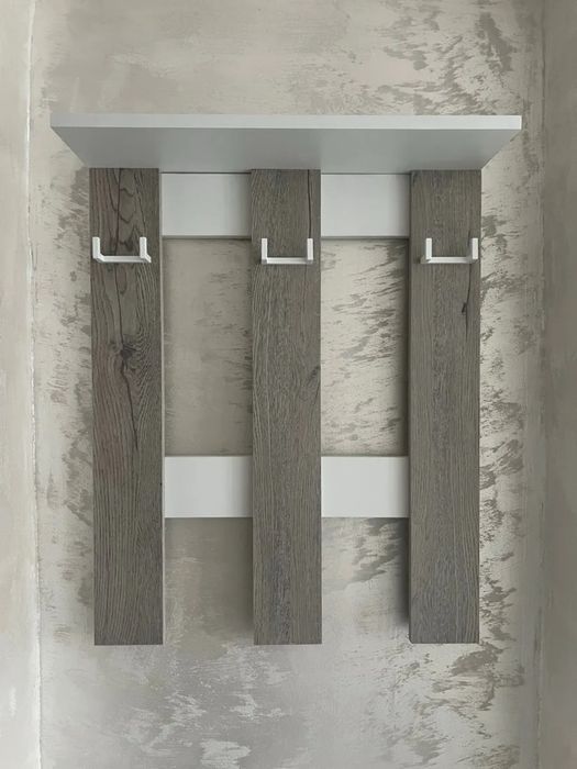 Вешалка в прихожую настенная