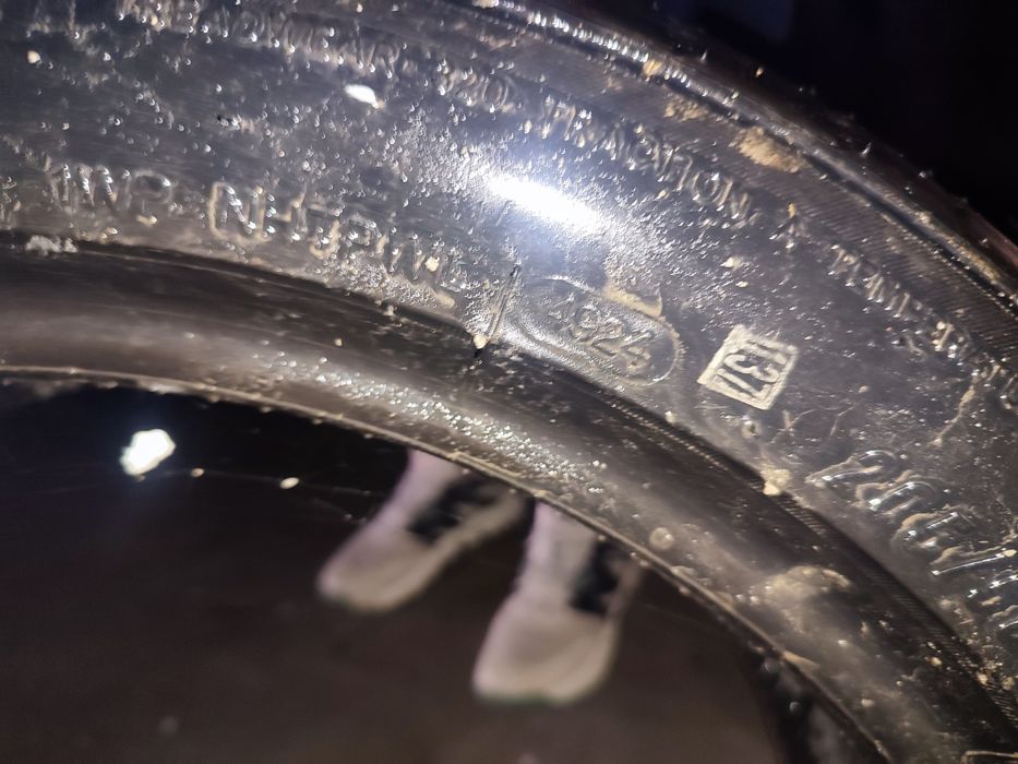 Шыны продам новый