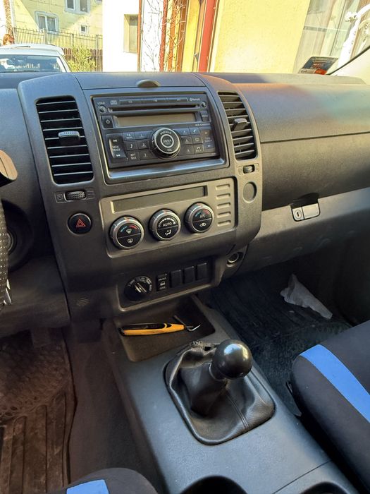 Nissan Navara D40