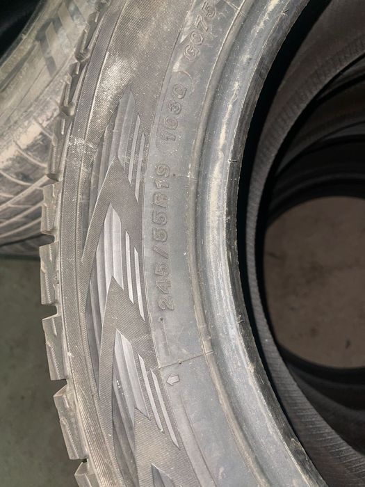 Продам шины 245/55/19