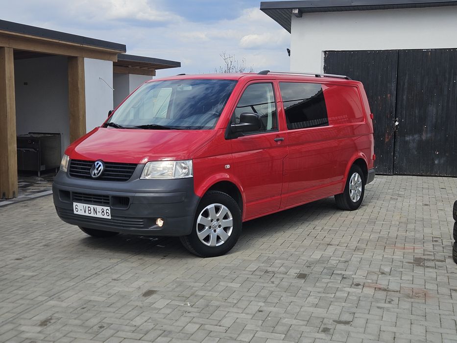 Volkswagen transporter 2.5 2010 5 locuri lung