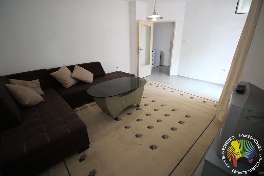 Дава се под наем Двустаен апартамент в Бургас, Възраждане - 72 кв.м за 306 € - Снимка #1