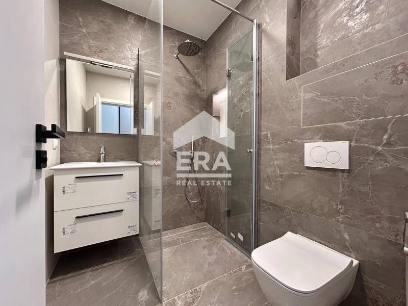 Дава се под наем Тристаен апартамент в София, Лозенец - 132 кв.м за 2000 € - Снимка #9