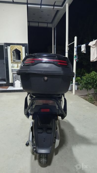 Skuter moped kota