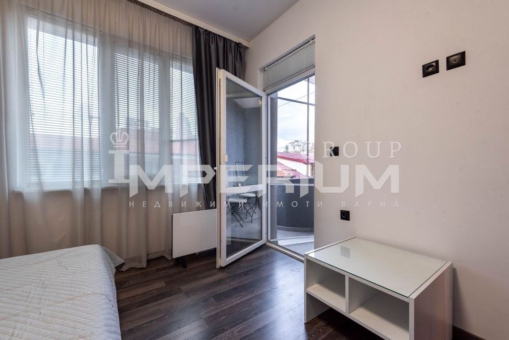 Дава се под наем Тристаен апартамент в Варна, Център - 85 кв.м за 747.66 € - Снимка #8