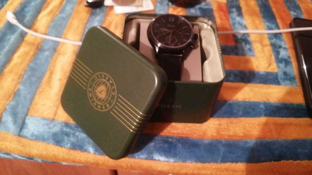 Продам часы Американские