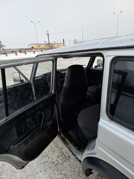 Продам ниву 21214