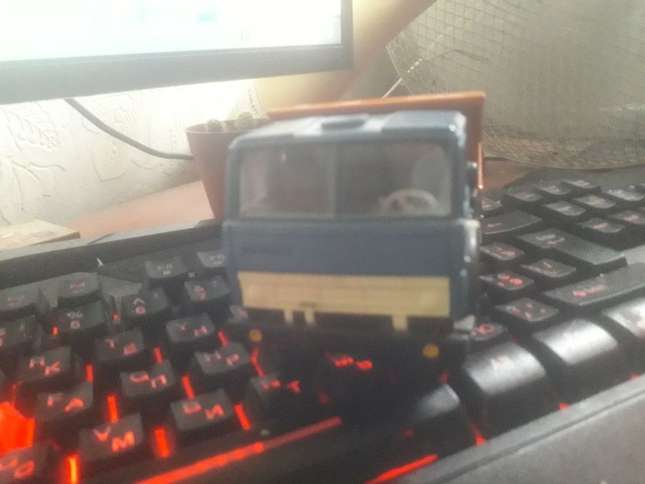 Моделька КаМаЗ ссср