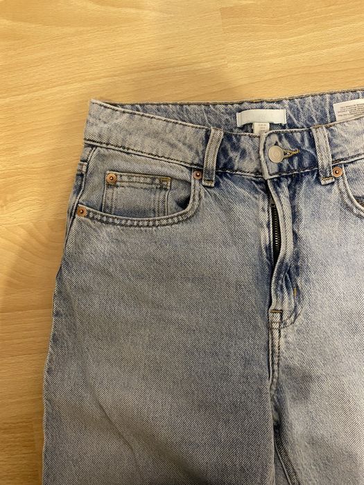 Светло сини, flared дънки