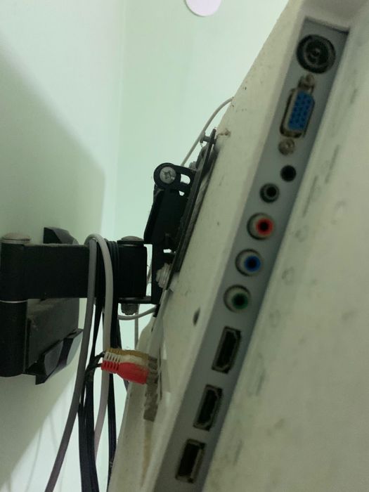 Продаю Телевизор Haier