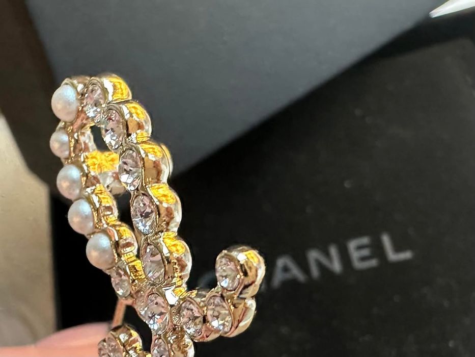 Brosa Chanel originala