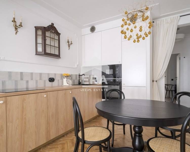 Дава се под наем Тристаен апартамент в София, Център - 75 кв.м за 1000 € - Снимка #2