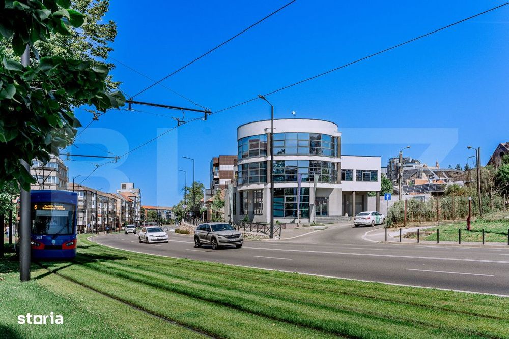 Spatiu comercial premium,  de inchiriat, Birou, 182 mp, 4 parcari - Zo