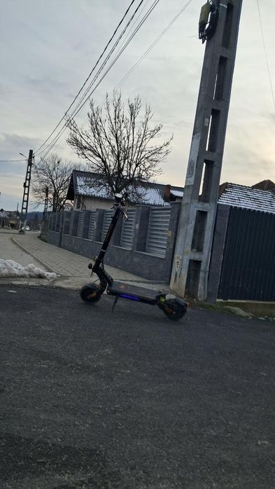 Vând urgent trotinetă electrică KuKirin g2master