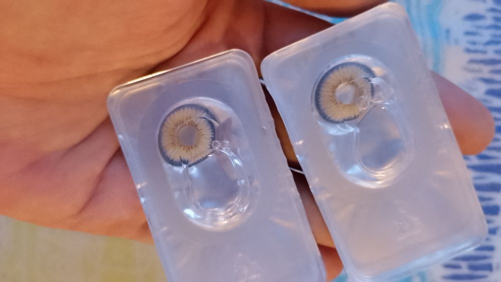 Lentile de contact verzi