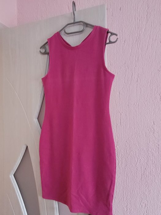 Розова лятна рокля