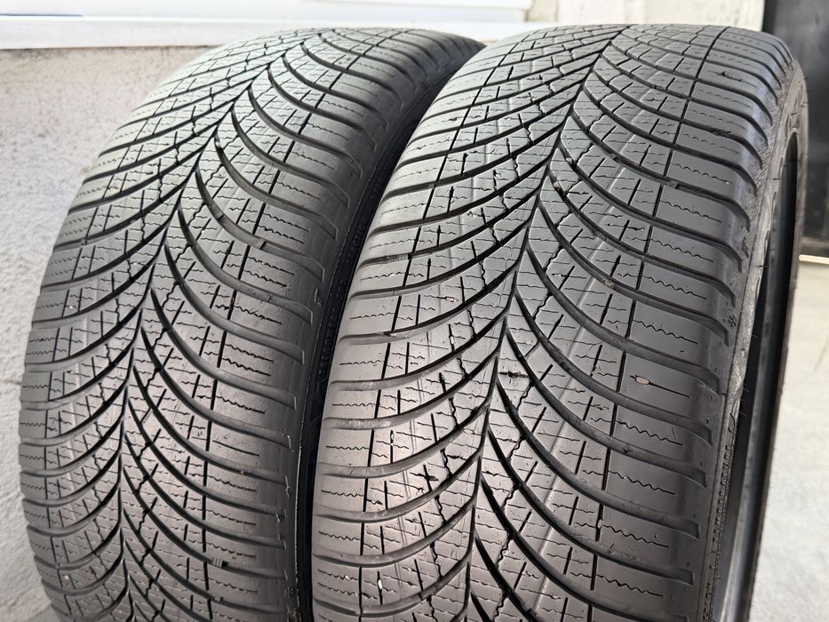 225/45/17 Goodyear 2Броя: 80€ 6.5мм Всесезонни гуми