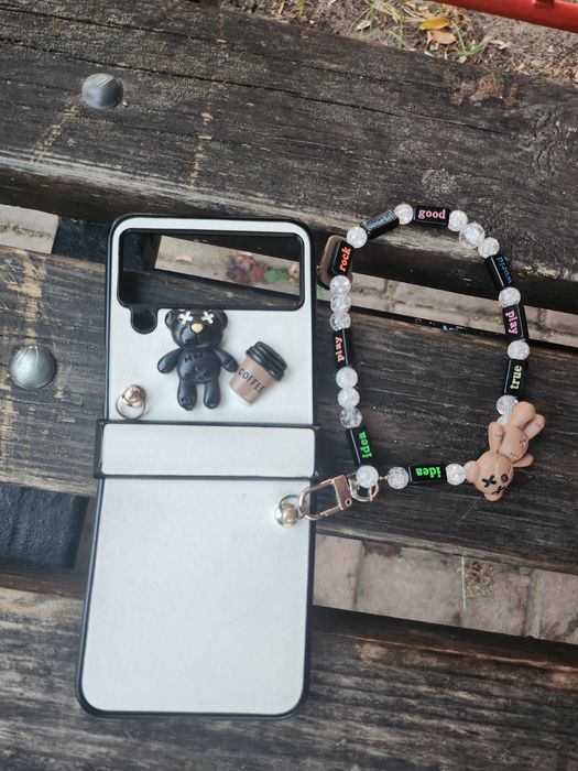 Samsung galaxy z flip 4 , 512 GB