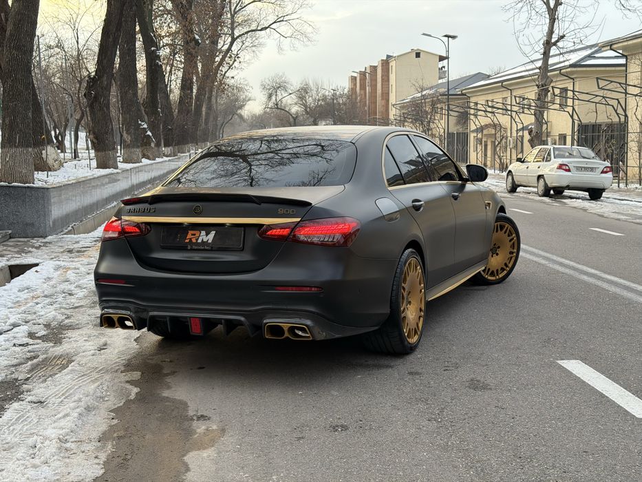 Mercedes benz W213 E200