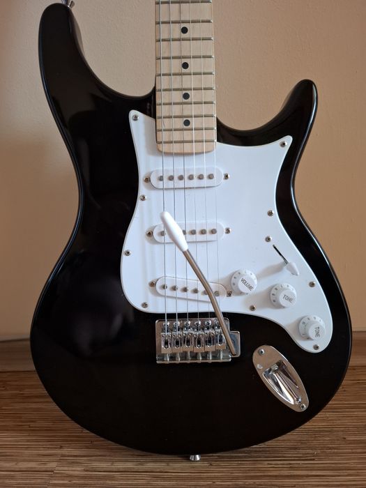 Електрическа китара LINDO