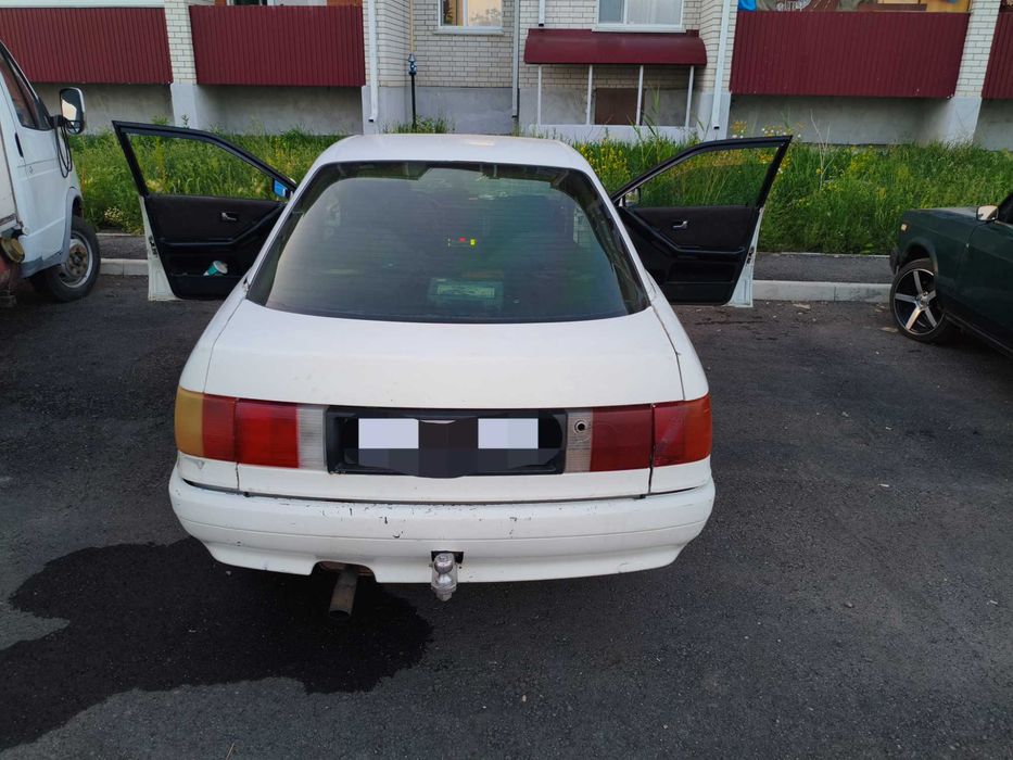 Продам машину Ауди 80 б3