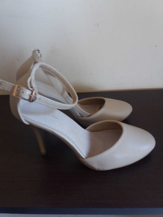 Нови обувки