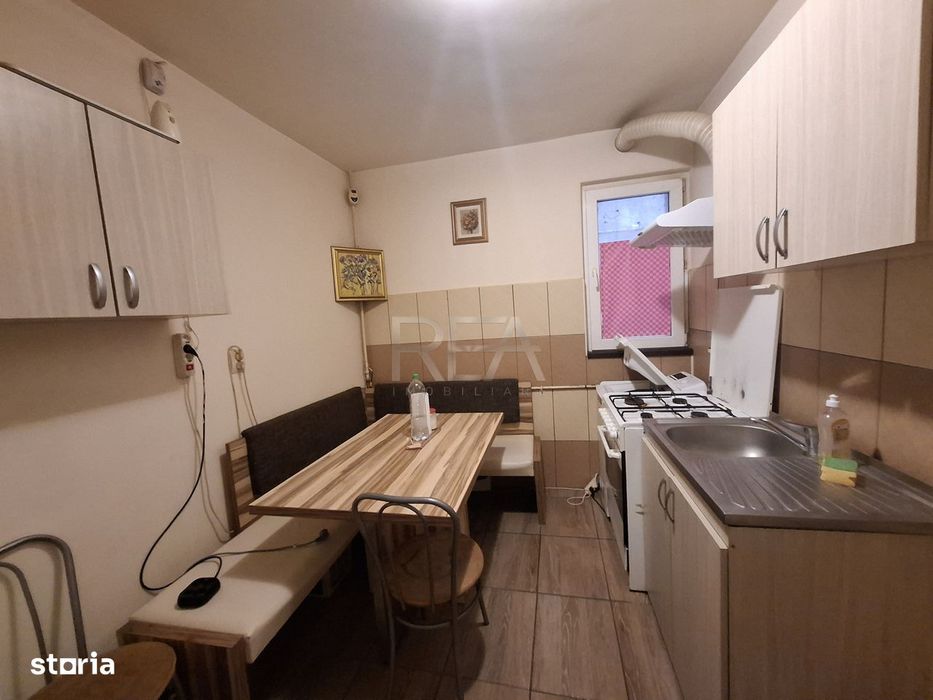 2 camere, P/10, anvelopat-Drumul Taberei, Favorit