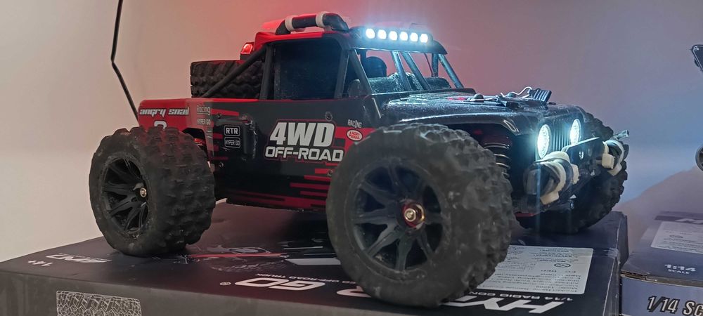 Masina RC 1:14 MJX 14209 brushless cu telecomanda 4WD 75Km/h noua