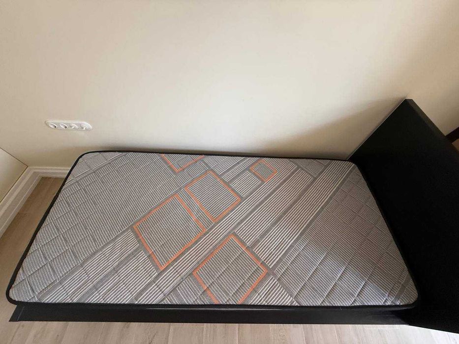 Кровать односпальная IKEA MALM 200*90 + реечное дно LUROY + матрас