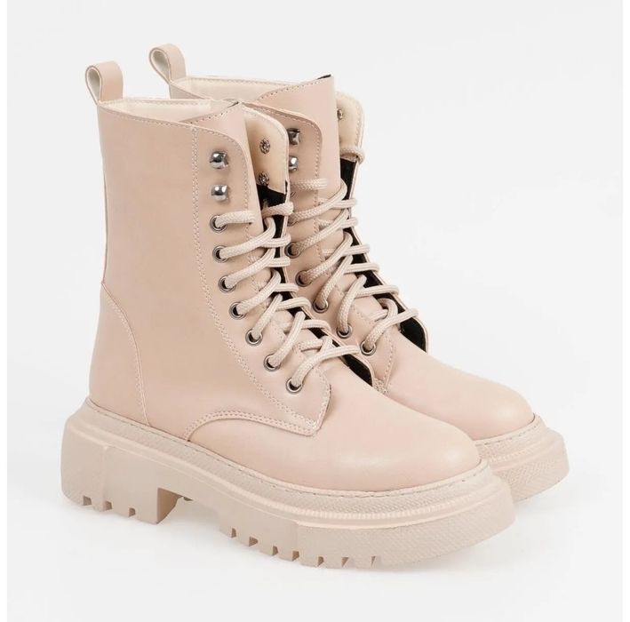 Женские ботинки большого размера