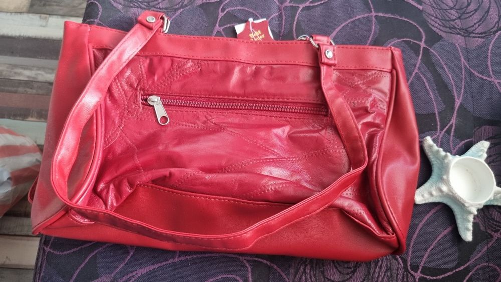 Чисто нова чанта